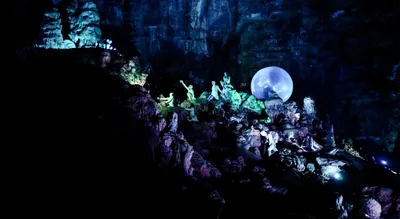 L'amor che move il sole e l'altre stelle nelle Grotte di Castellana