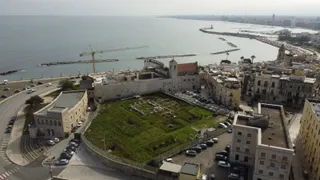 Bari e il suo mare visto con gli occhi di Tresoldi