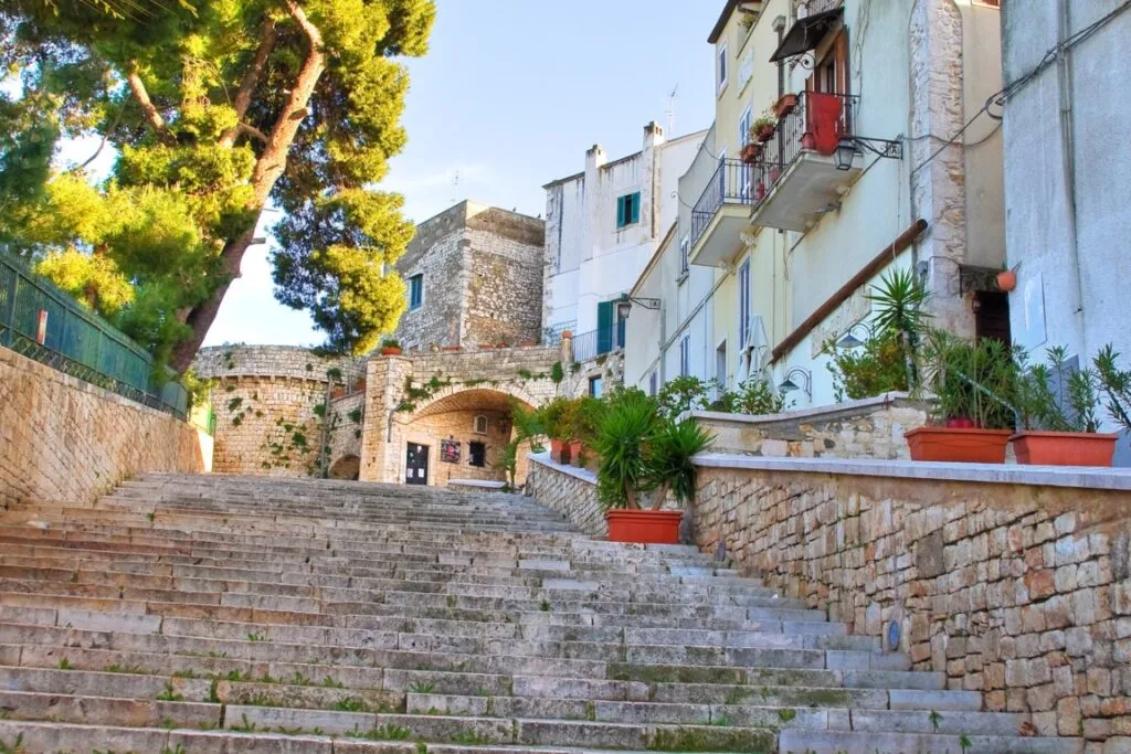 CONVERSANO