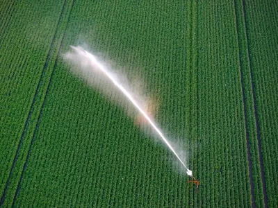 L’acqua non si spreca: può tornare nei campi